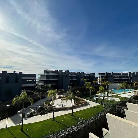 3 Bed With Sea Views Διαμέρισμα