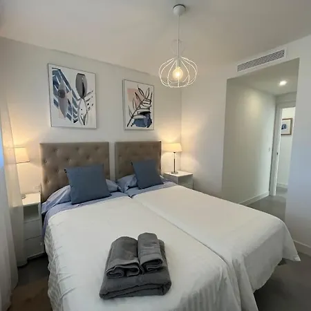 Διαμέρισμα 3 Bed With Sea Views *