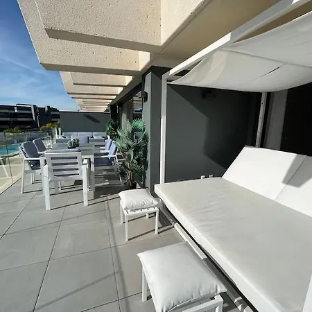 Διαμέρισμα 3 Bed With Sea Views