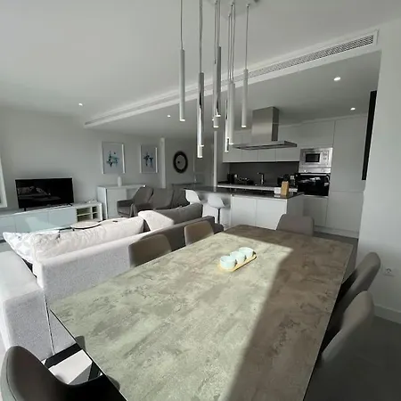3 Bed With Sea Views Διαμέρισμα Εστεπόνα