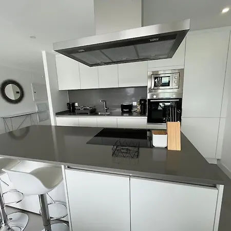 3 Bed With Sea Views *
