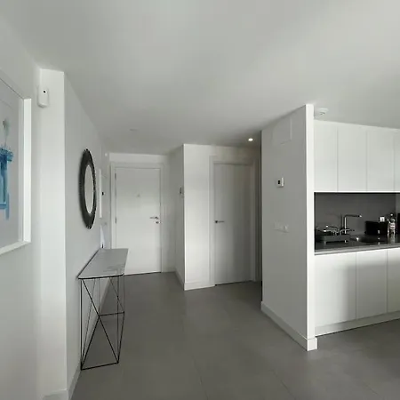 3 Bed With Sea Views * אסטפונה
