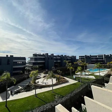 דירה 3 Bed With Sea Views אסטפונה